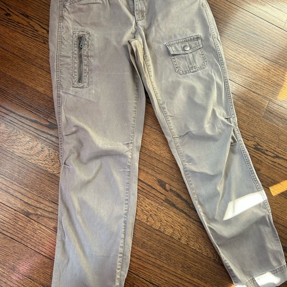 Cargo - Picture 2 of 3